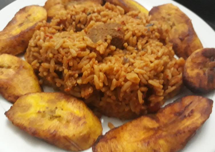 Easiest Way to Prepare Favorite Jollof rice and fried plantain