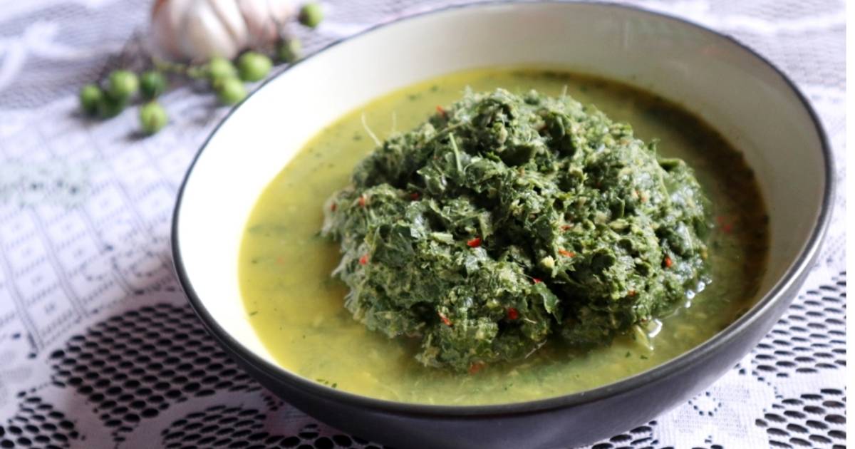 Resep Daun Ubi Tumbuk Khas Medan Sumatera Utara Oleh Dina Sarfina Cookpad