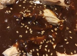 Una foto de Mole poblano de la abuelita Juanita