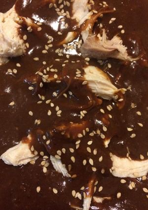 Una foto de Mole poblano de la abuelita Juanita