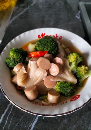 Foto resep Brokoli Jamur Sosis