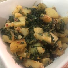A picture of Aloo methi.