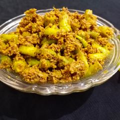 A picture of Instant green chilli achar.