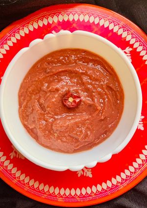A picture of Khatti meethi Falsa chutney.