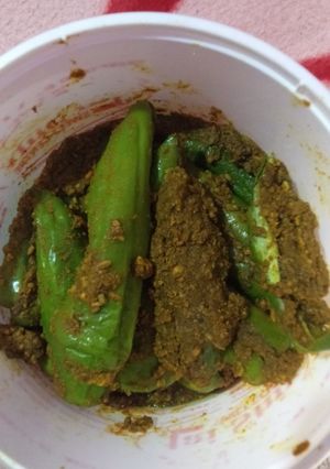 हरी मिर्च का अचार (Hari Mirch ka achar recipe in hindi) रेसिपी मुख्य फोटो