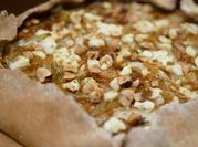 Une photo de tarte à l'oignon