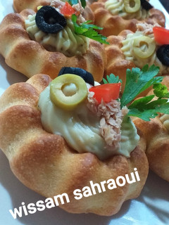 صورة لوصفة مملحات بالعجينة السحرية وكريمة الجبن