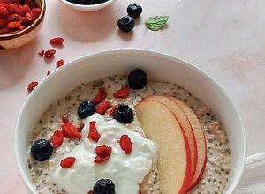 Gambar Goji Berry & Chia Bircher Bowl