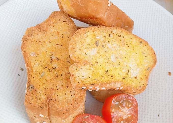 Resep Garlic Bread Simple no Oven oleh Dapur Marinda Cookpad