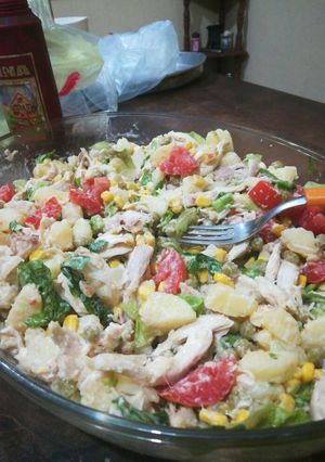 Una foto de Ensalada de ave
