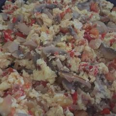 A picture of Mushroom Egg Sauce.