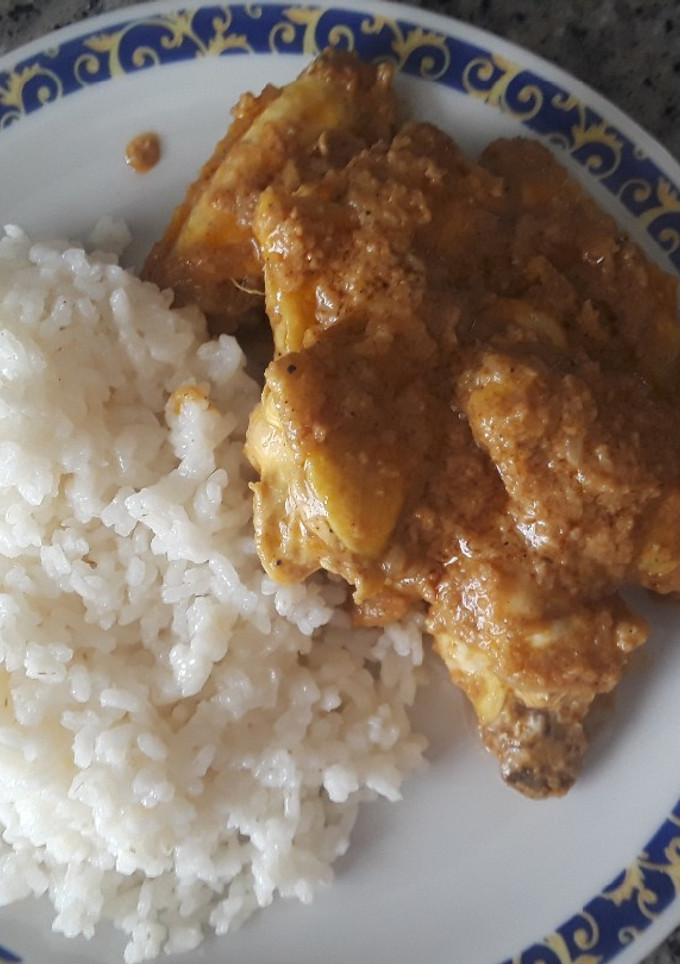 Una foto de Pollo al Maní