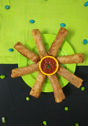 A picture of Spring Rolls.