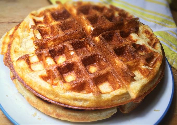 Step-by-Step Guide to Make Homemade Sourdough Waffles