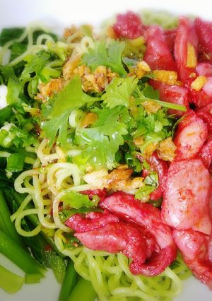 รูปของ หมี่หยกไก่แดง