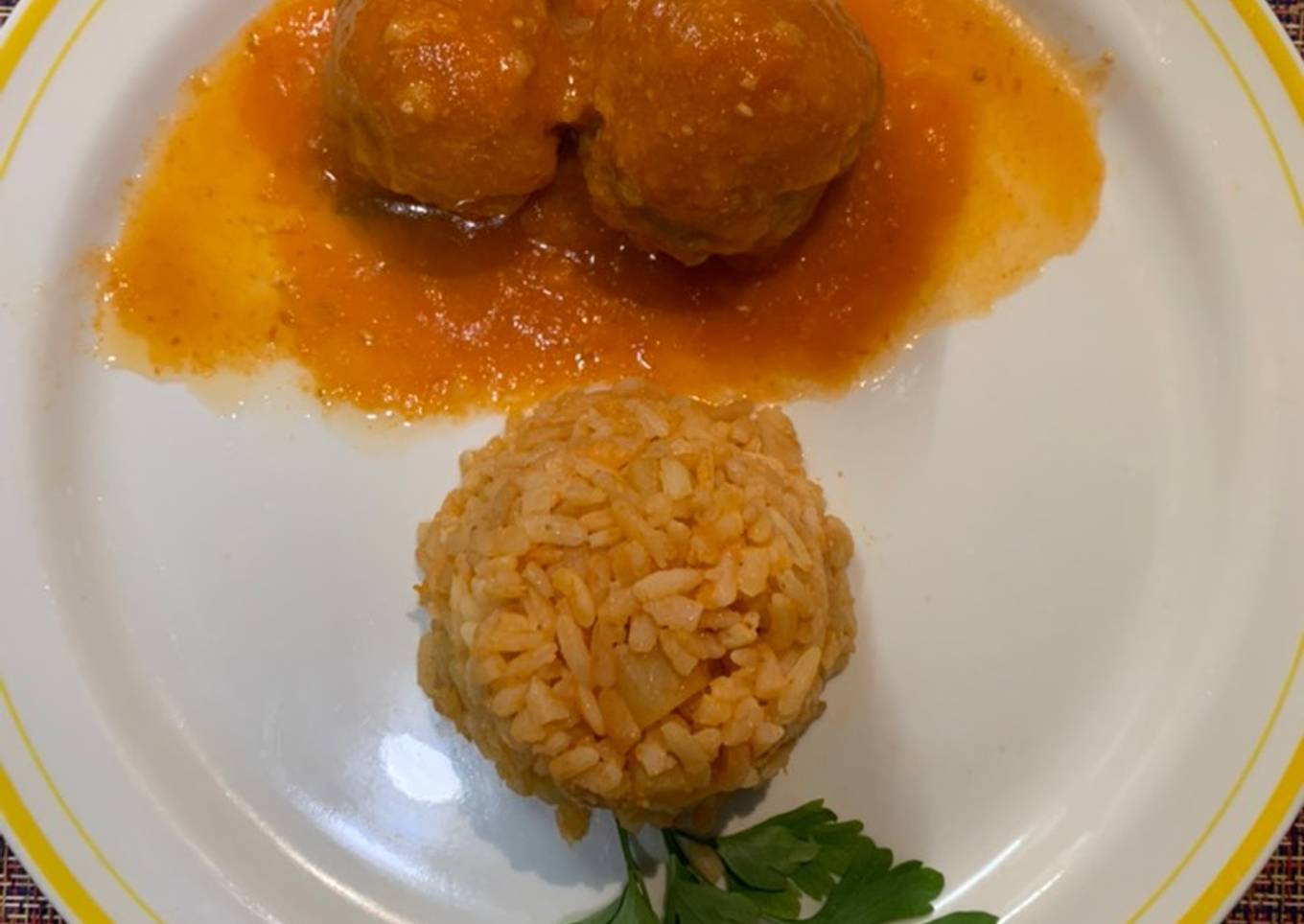 Albóndigas con huevo