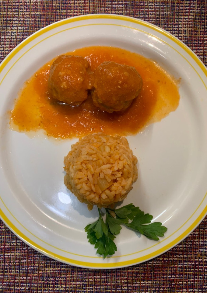 Una foto de Albóndigas con huevo