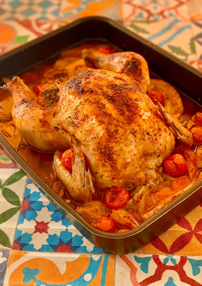 Una foto de Pollo entero asado a la cerveza