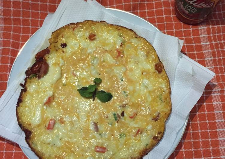 Omelette with mozarella