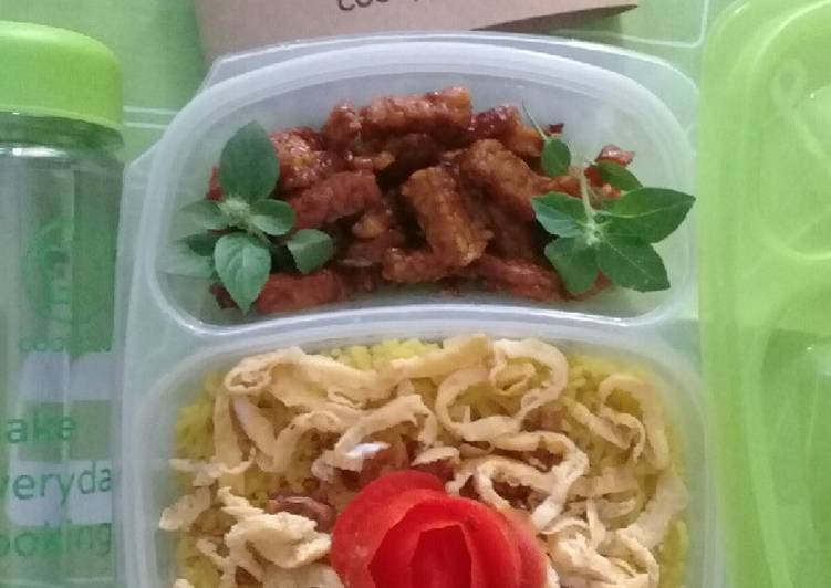 Nasi kuning rice cooker