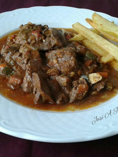 Una foto de Hígados de pollo.Receta personal José A. Pena