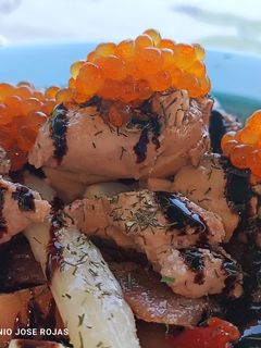 Una foto de Ensalada de hígado de bacalao