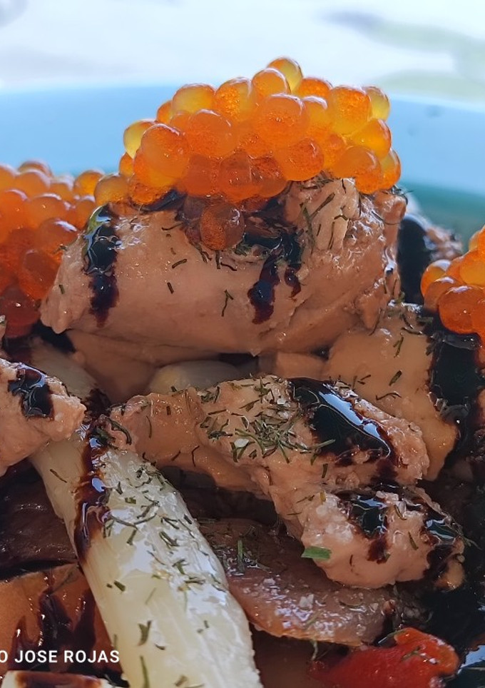 Una foto de Ensalada de hígado de bacalao