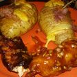 Pinchos de pollo y papas hasselback