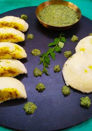 A picture of Farali Stuff Idli with Curry leaves Chutney.