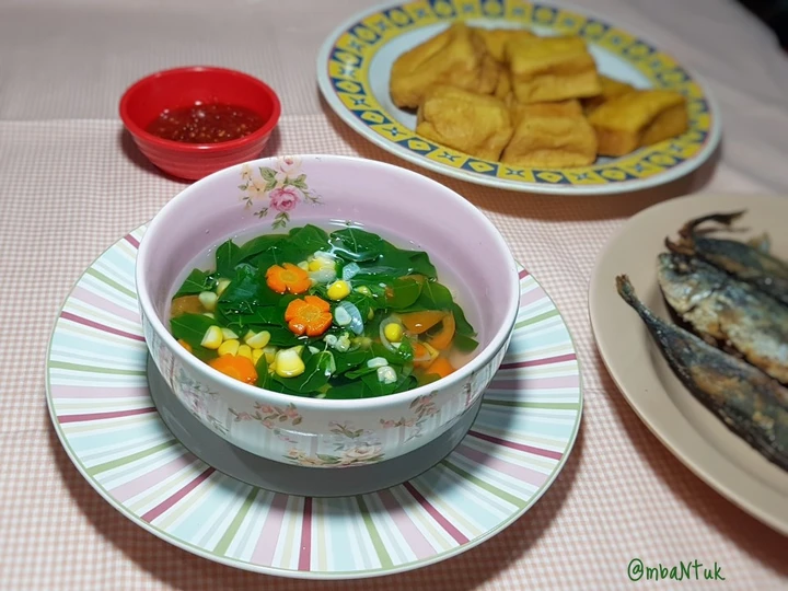 Langkah Mudah untuk Membuat Resep  Sayur Bening Daun Katuk yang Enak Banget, Bikin Ketagihan