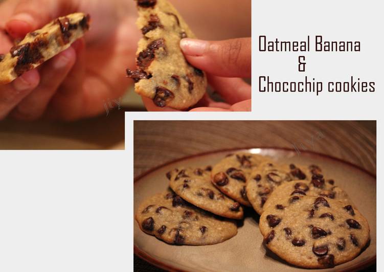 Steps to Prepare Perfect Oatmeal Banana chocochip Cookies