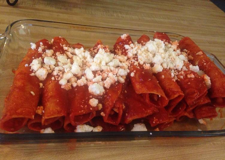Enchiladas Rojas 🌶 Receta de Valeria frayre Cookpad