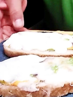 Una foto de Cómo hacer crostini a la romana