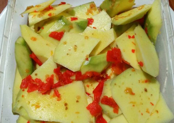 Ini dia! Resep mudah bikin Asinan mangga muda  sesuai selera