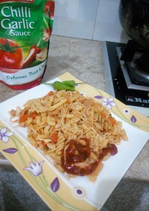 A picture of Spicy Macroni.