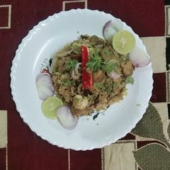 A picture of Lemon soyabean fried rice.