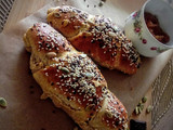 Teljes kiőrlésű töltött croissant