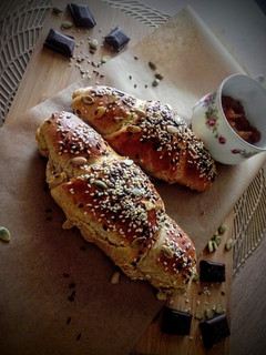 Teljes kiőrlésű töltött croissant recept fotója