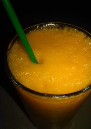 A picture of Pineapple and Mango Smoothie.