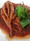 Ciuffi di Calamari con Pomodorini Freschi