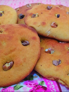 عکسی از دستور کلوای لرستان با عطر زیره و رازیانه