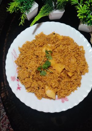 A picture of ALOO ki TEHRI (a nice delicious one pot meal from Uttar Pradesh).