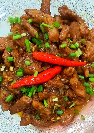 Hình của món Thịt nạc vai heo kho tiêu.