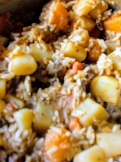 Una foto de Arroz con carne saborizada