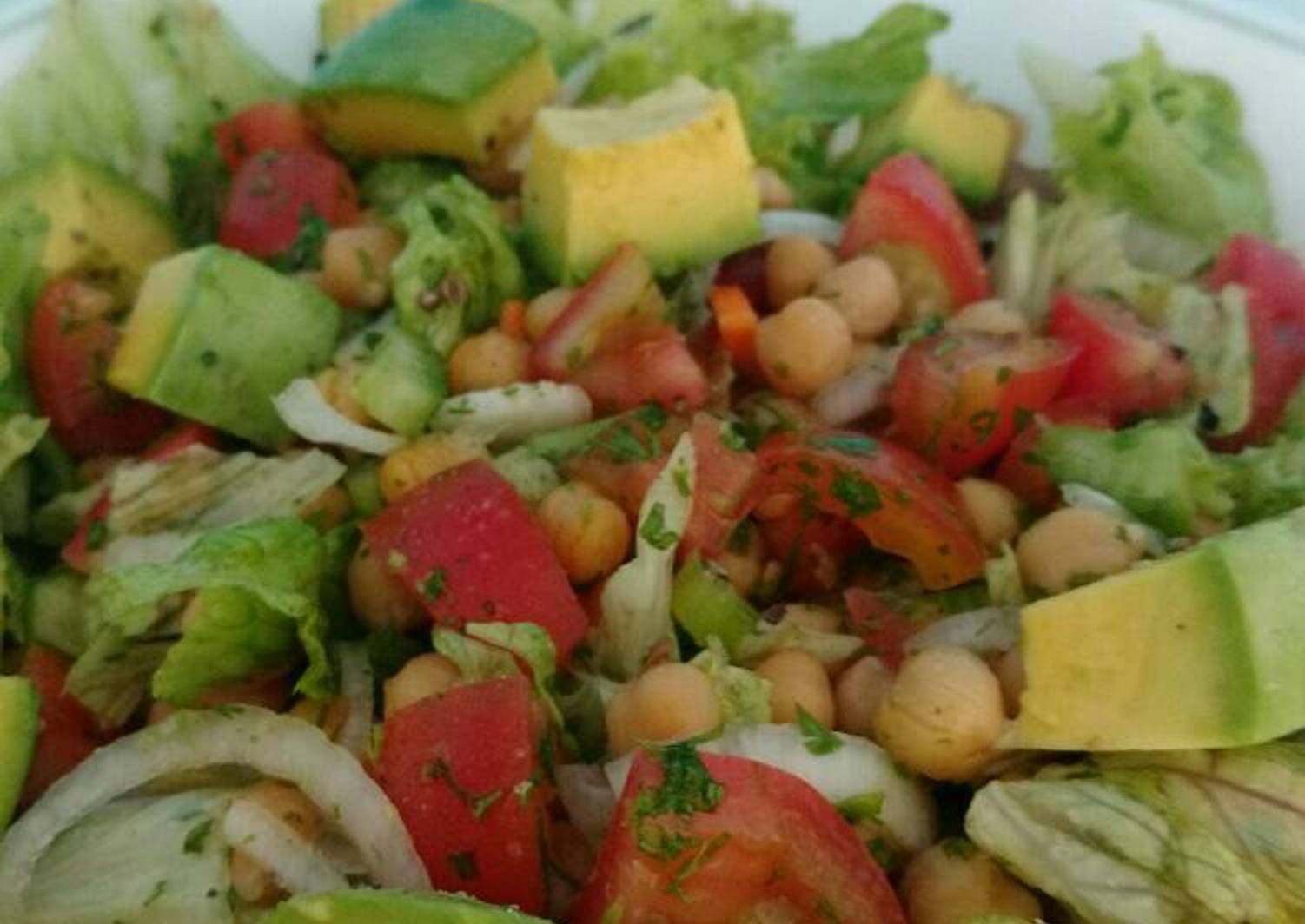 Ensalada con garbanzos Receta de Mónica Silva Elias Cookpad