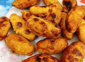 Hình của món Lại nhanh gọn cứu đói đêm khuya với món: KHOAI LANG KÉN 🍠.