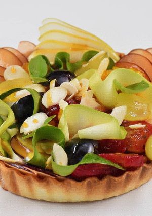 Foto di Crostata di frutta e verdura di stagione con miele 🐝di carruba
