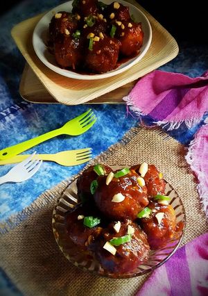 চীজি ব্রেড বম্ব উইথ হানি চিলি সস (cheesy bread bomb with honey chilli sauce recipe in Bengali) রেসিপির প্রধান ছবি