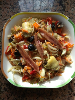 Una foto de Ensalada de col y champiñones