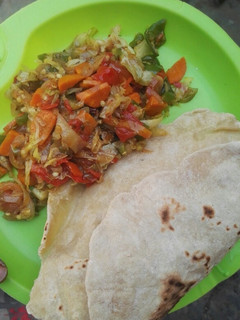 A picture of Chapati with vegetables source.